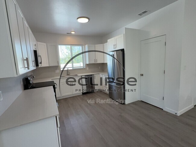 Building Photo - 149 Buena Vista Dr