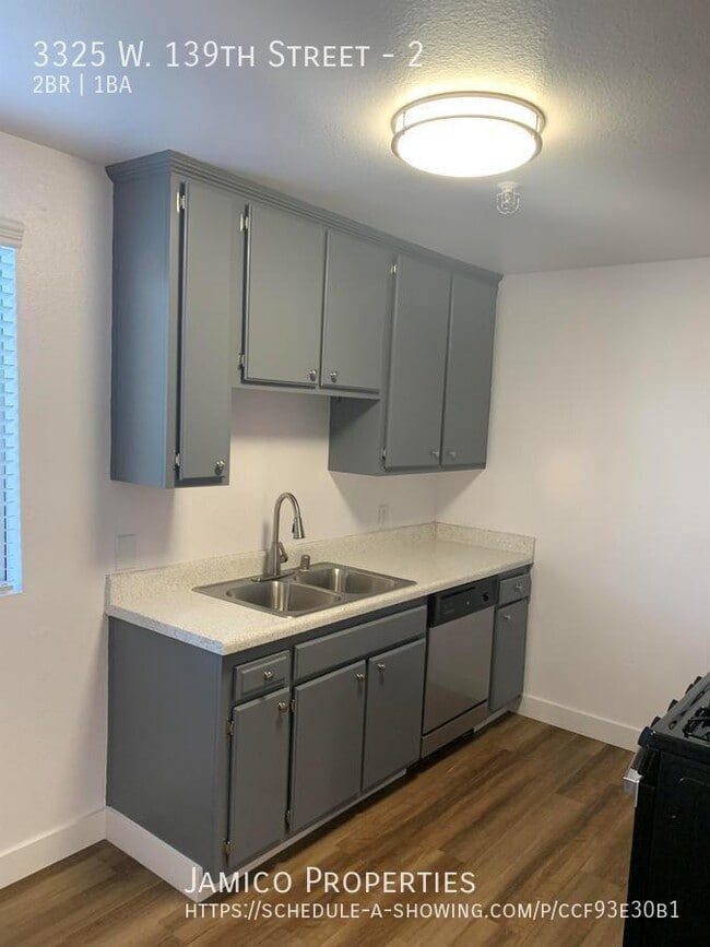 Building Photo - 3325 139th St