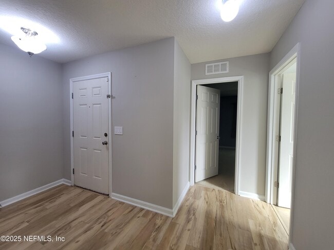Building Photo - 4447 Oak Moss Loop