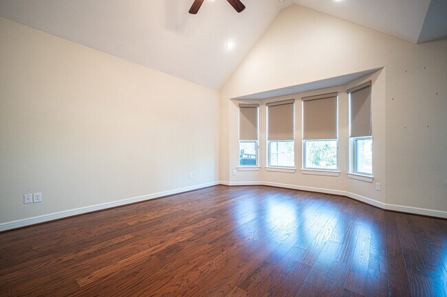 Building Photo - 5802 Caper Shores Ln