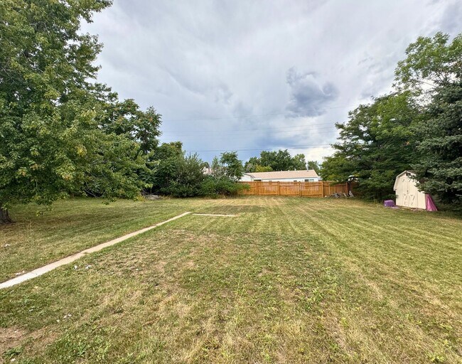 Building Photo - 417 S Owens St