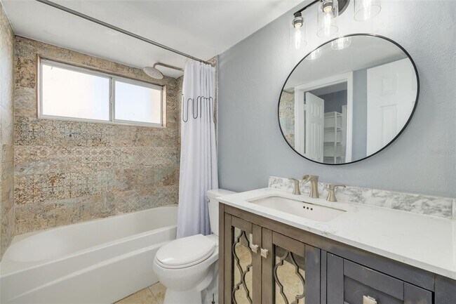 Building Photo - 2625 FL-590