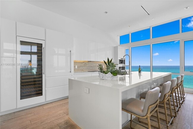 Building Photo - 102 24th St