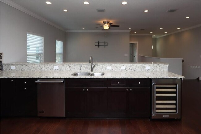 Building Photo - 3617 Bay Heights Way
