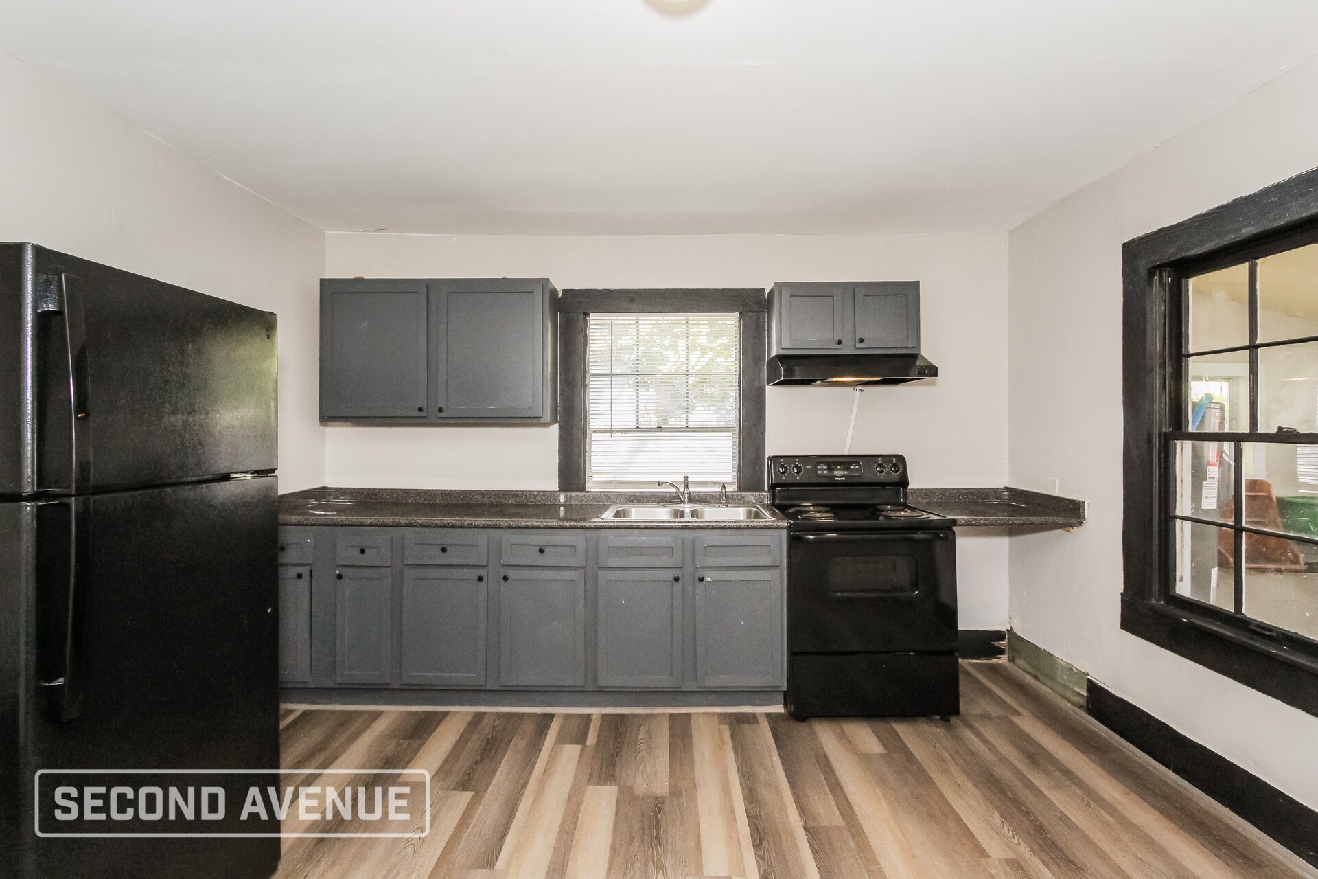 Building Photo - 412 Irving St