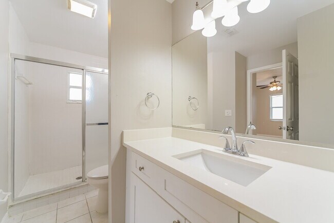 Building Photo - 248 Grifford Dr