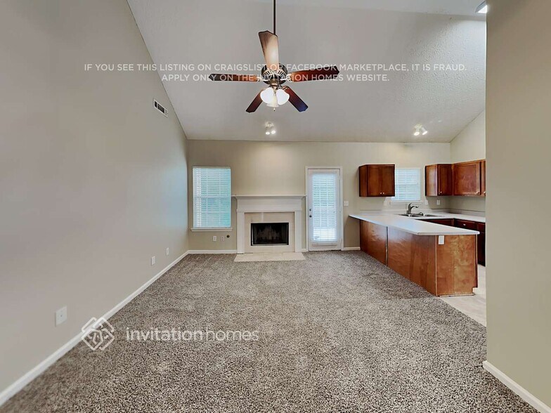 Building Photo - 661 Tipperary Rd