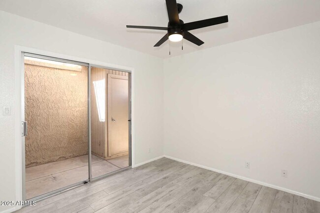 Building Photo - 93 N Cooper Rd