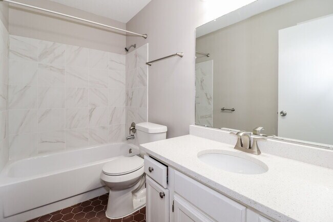 Building Photo - 2705 Van Leer Dr