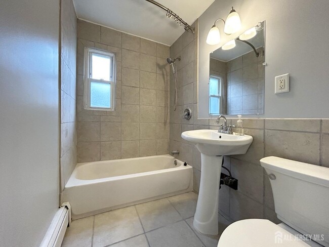 Building Photo - 34 Wall St