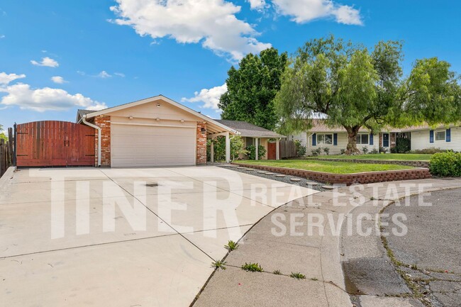 Building Photo - 6612 Modesto Dr