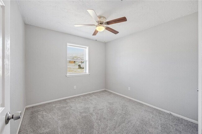 Building Photo - Welcome to this fully remodeled 4/2/2 brick home near Lake Conroe! With new AC/heat, roof, water ...