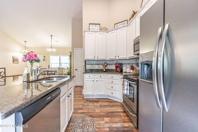 Building Photo - 55 Bridle Path Cir