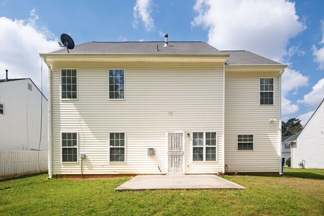 Building Photo - 3Bd/2.5Ba Home in South Fulton with Easy Access to Airport!