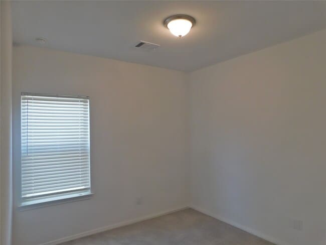 Building Photo - 16658 Moss Ln