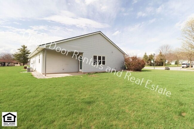 Building Photo - 1421 Fieldstone Dr