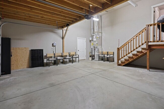 Building Photo - 20657 Beaumont Dr