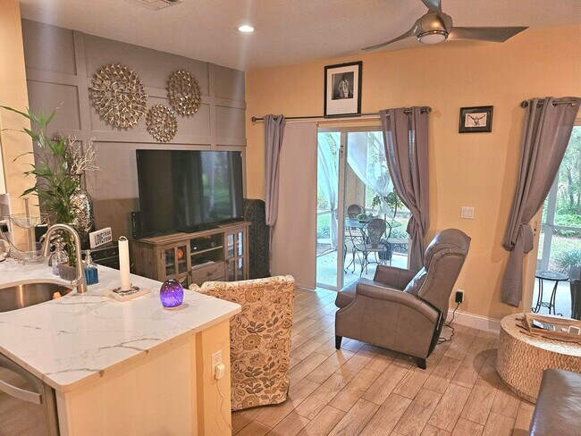 Building Photo - 8335 Mulligan Cir