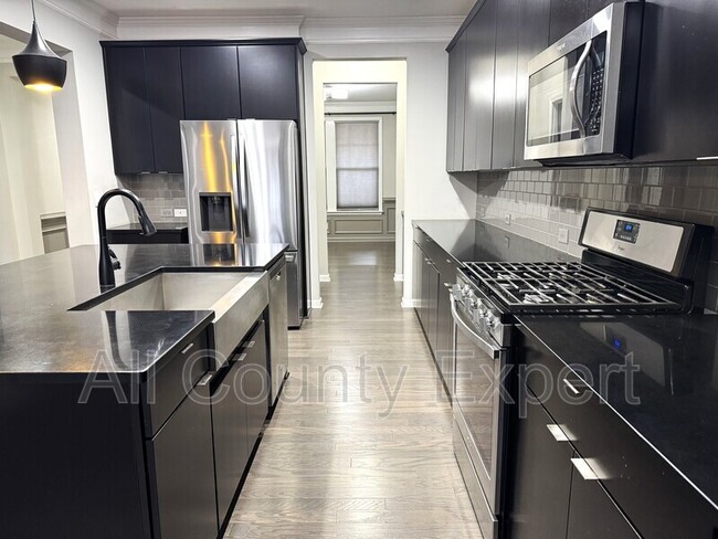 Building Photo - 920 Grove Valley Dr