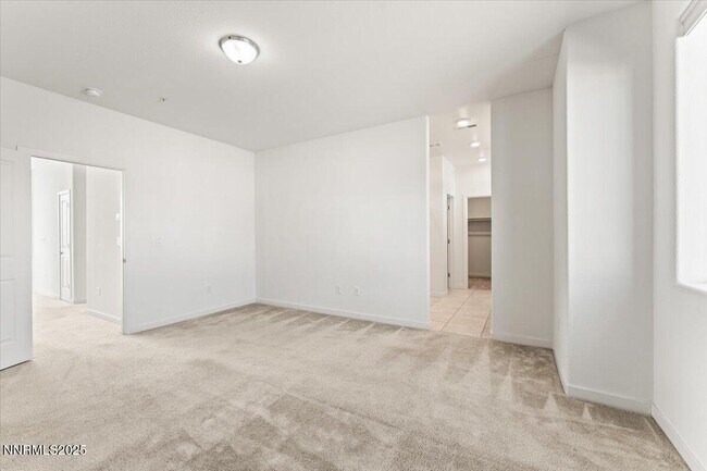 Building Photo - 1048 Big Rock Loop