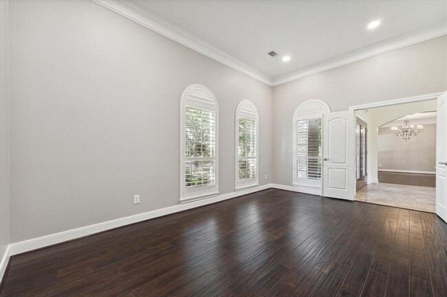 Building Photo - 30 Watermill Pl