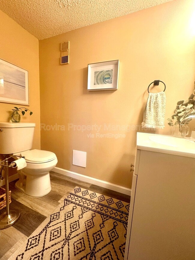 Building Photo - 6545 Indian Creek Dr