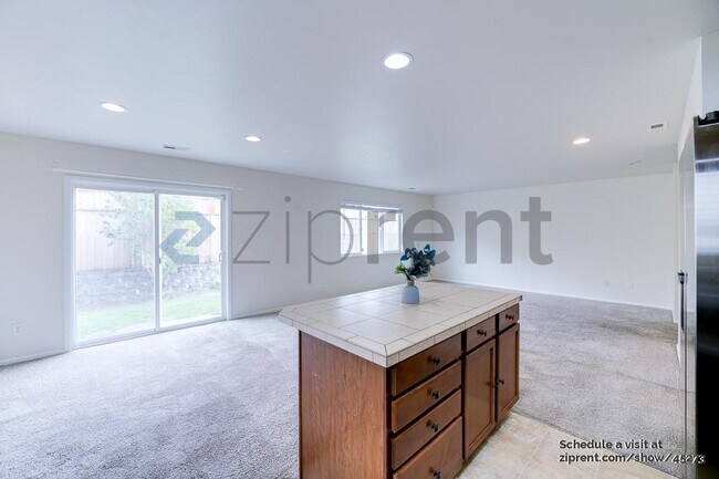 Building Photo - 18141 71st Ave E