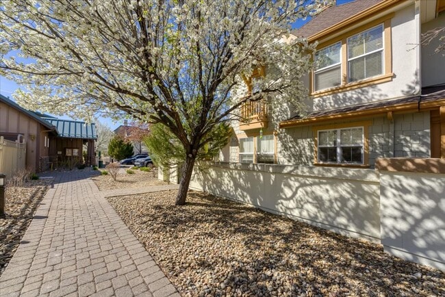 Building Photo - 7604 Stone Bluff Way