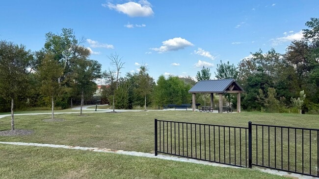 Building Photo - 2502 Sun Grove Rd