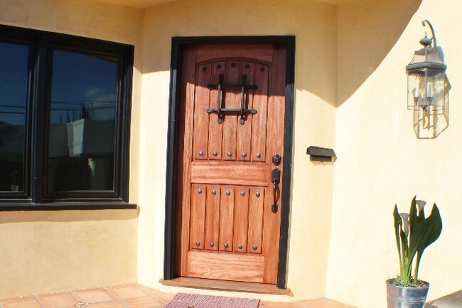 Building Photo - 3827 W Ave 42