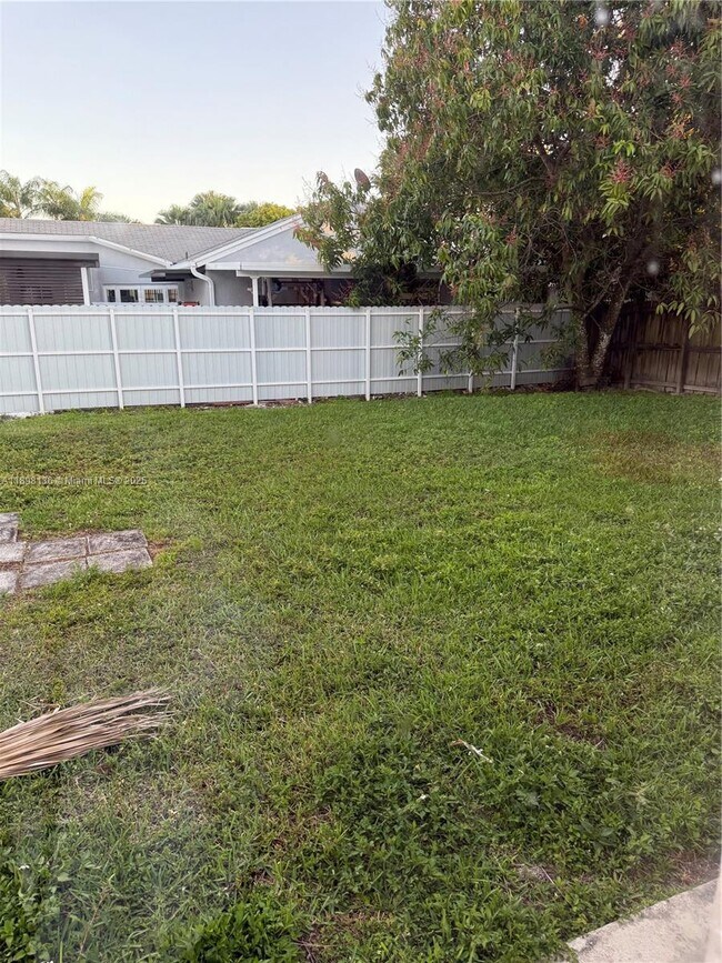 Building Photo - 14450 SW 95th Terrace
