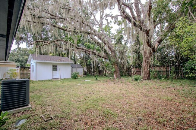 Building Photo - 906 San Domingo Rd
