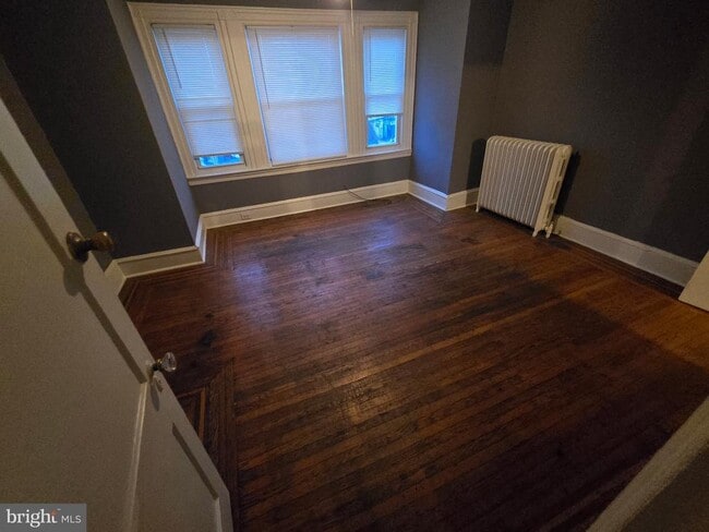 Building Photo - 5044 N Sydenham St