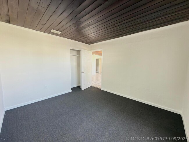 Building Photo - 706 23rd St