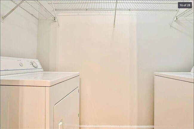 Building Photo - 3334 Peachtree Rd NE