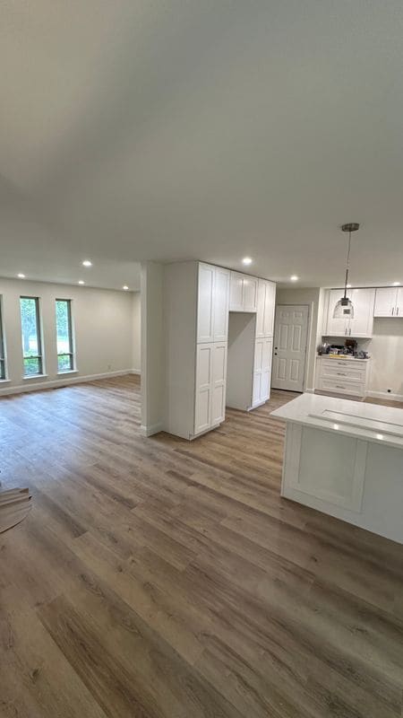 Building Photo - 12805 Rivercrest Dr