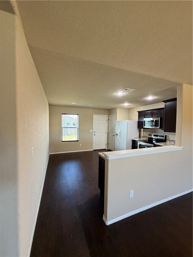 Building Photo - 817 NW 67th Ave