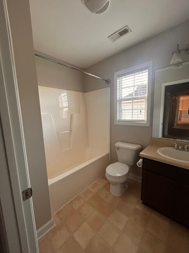 Building Photo - 4304 Dublin Rd