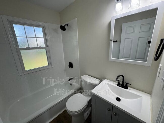 Building Photo - 3155 O Hare Dr
