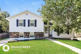 Building Photo - 529 Clyde St