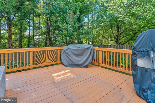 Building Photo - 7505 Castle Rock Dr
