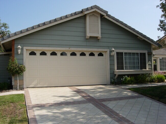 Garage and workshop - 10750 Spyglass Dr