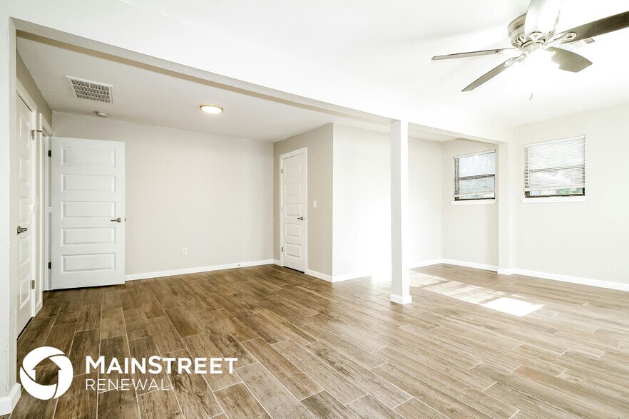 Building Photo - 5117 S Lee Ave