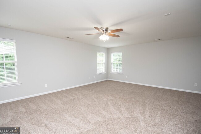 Building Photo - 179 Scenic Hills Dr