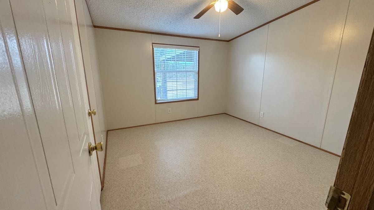 Building Photo - 21120 Binford Rd