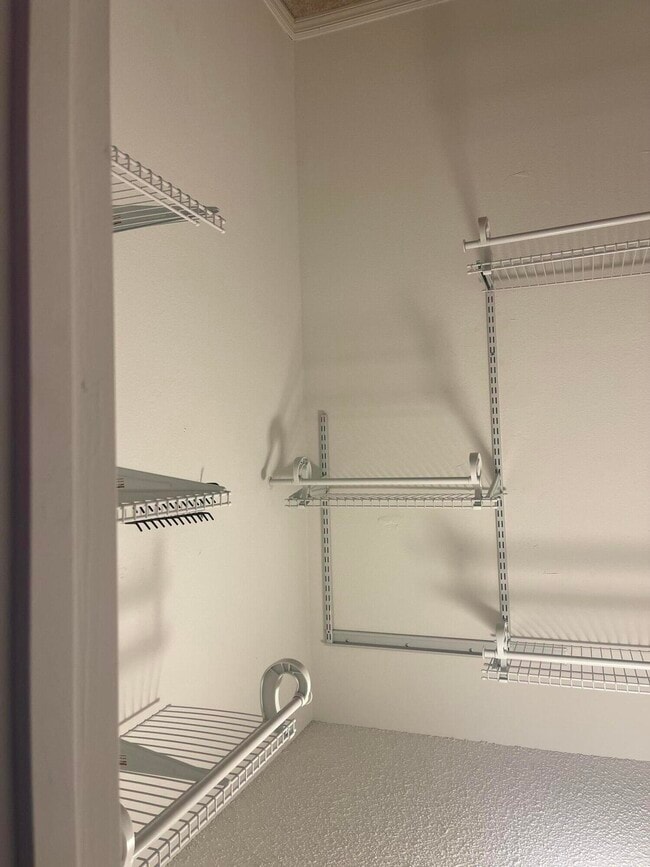 Building Photo - 1851 SW Inlander Ave