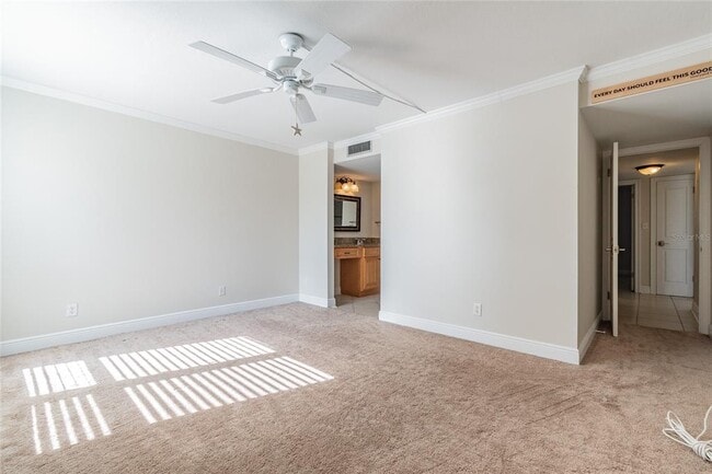 Building Photo - 13618 Greenfield Dr