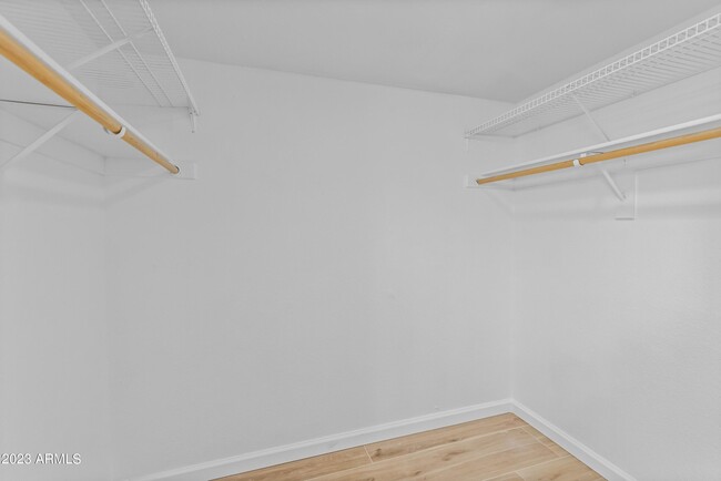 Building Photo - 860 N McQueen Rd