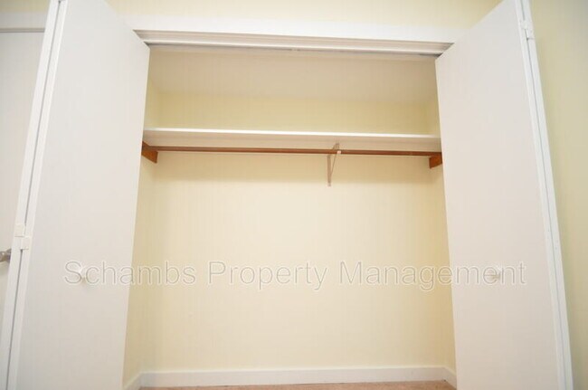 Building Photo - 100 Carmichael Ct