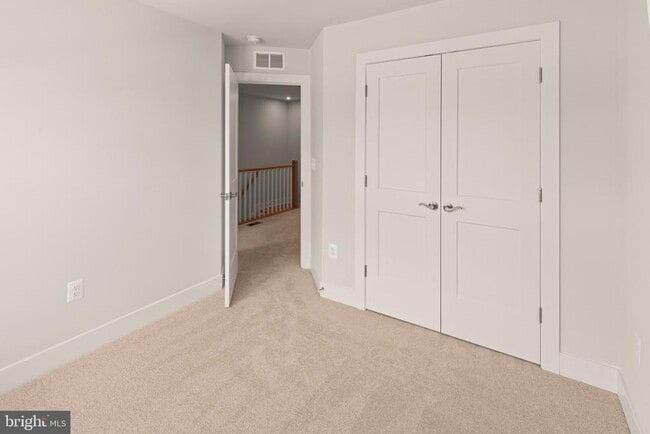Building Photo - 10512 Hinton Wy